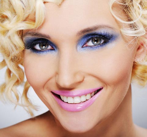 макияж для блондинки с серо голубыми глазами