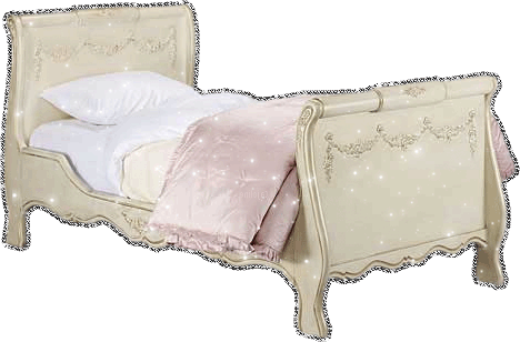 Красивая детская кроватка