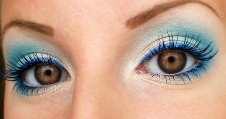 Синий макияж для карих глаз с фото