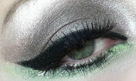 серебряный макияж для зеленых глаз